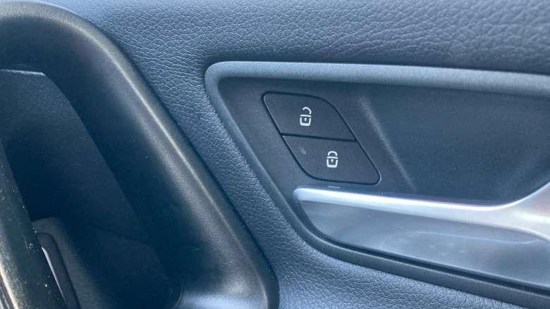 Mercedes-Benz CLA 200 AMG Line Premium 4dr Tip Auto Petrol Saloon